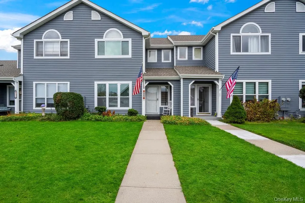 824 Birchwood Park Drive Middle Island NY 11953