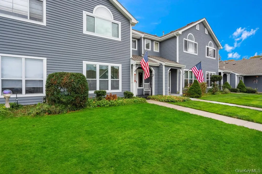 824 Birchwood Park Drive Middle Island NY 11953