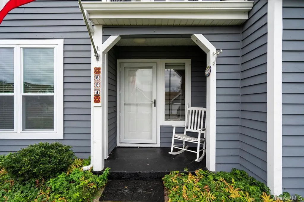 824 Birchwood Park Drive Middle Island NY 11953