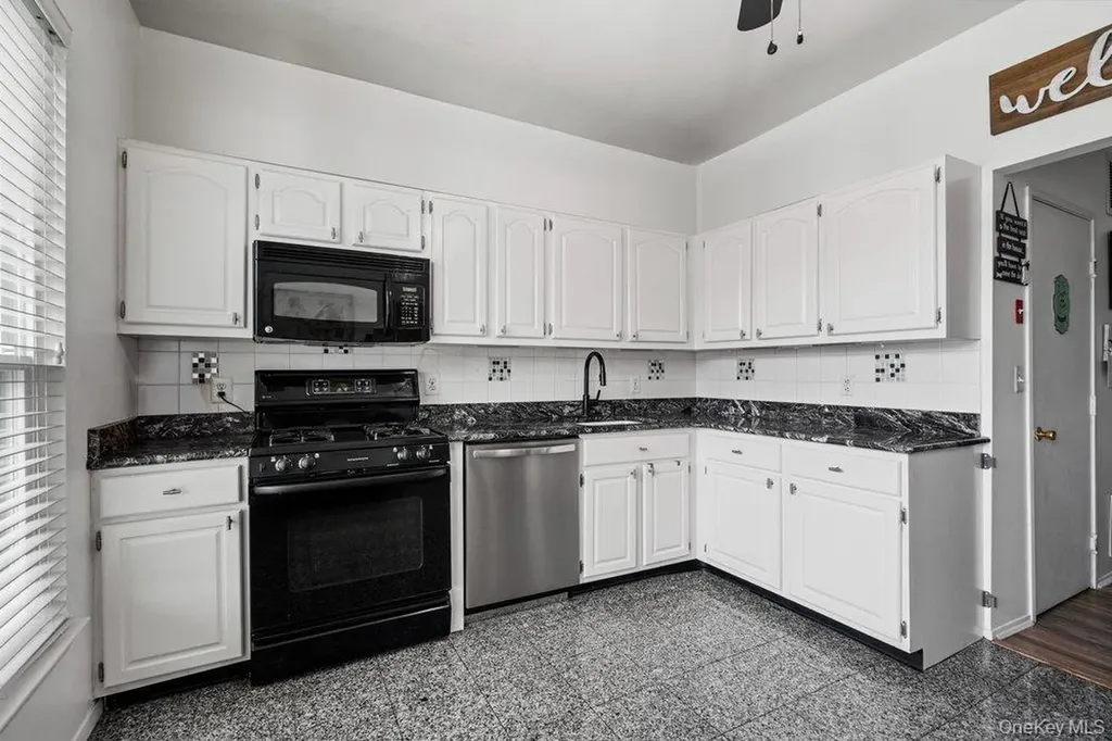 824 Birchwood Park Drive Middle Island NY 11953