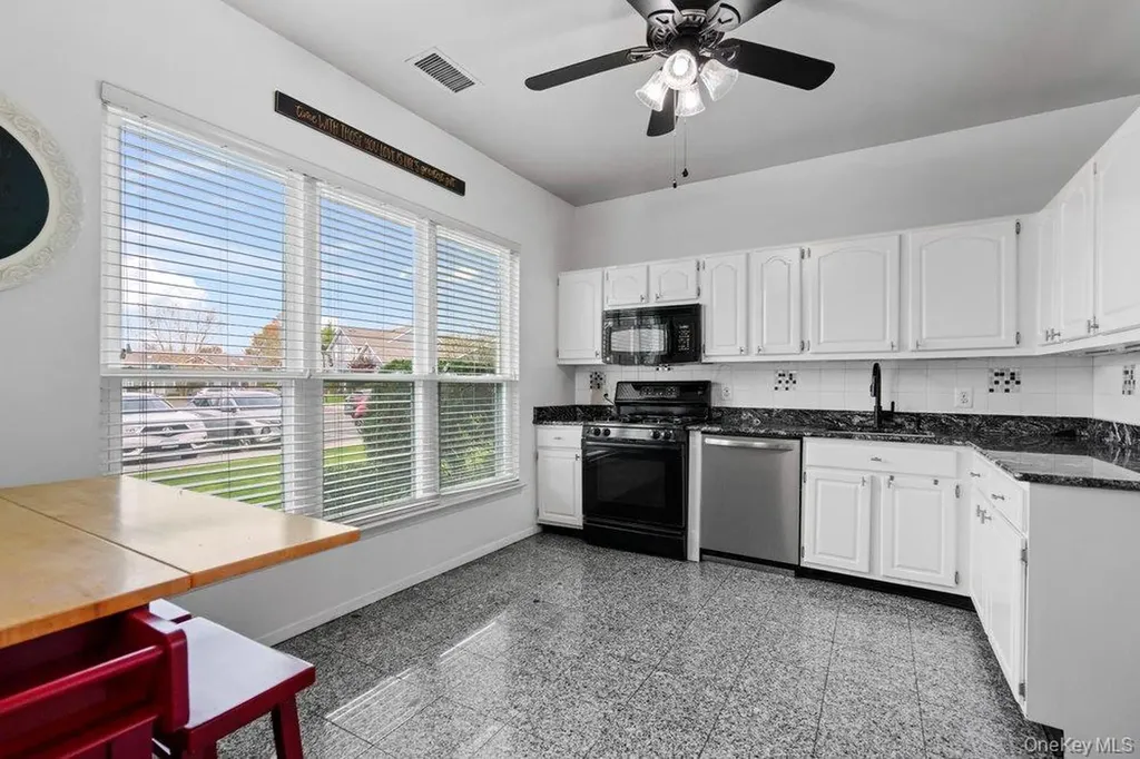824 Birchwood Park Drive Middle Island NY 11953