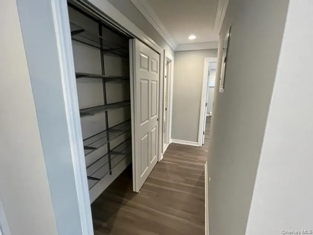 91 South Clinton Avenue Bay Shore NY 11706