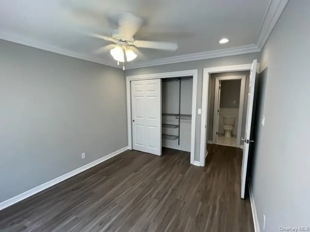 91 South Clinton Avenue Bay Shore NY 11706