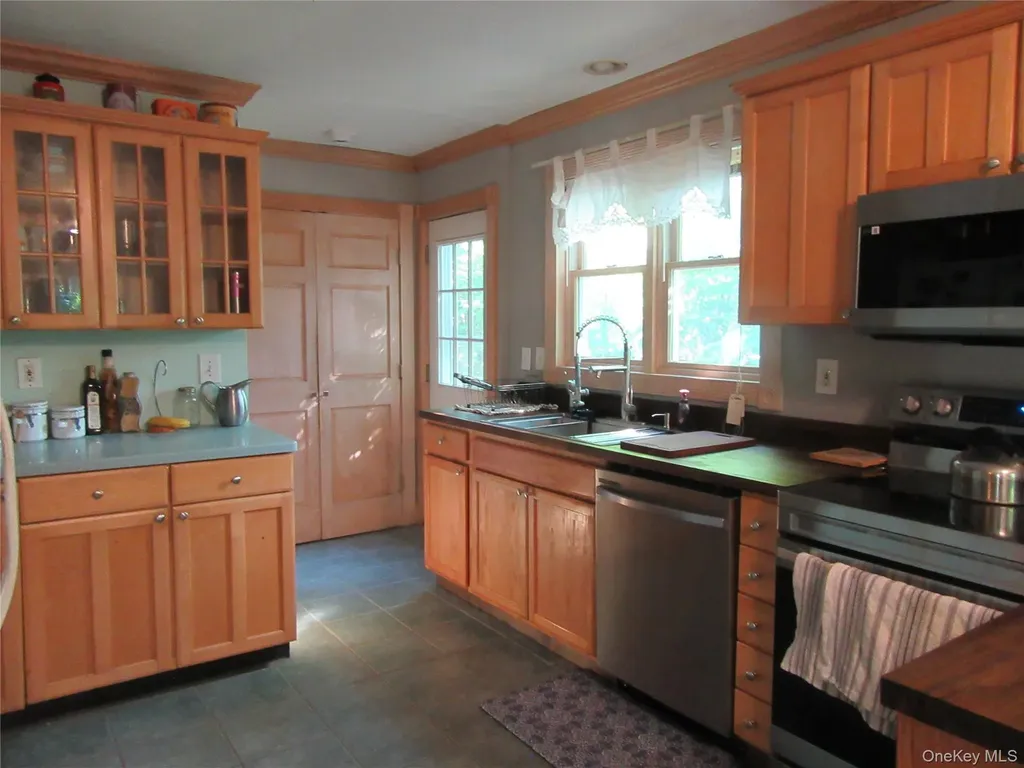 703 Little Britain Road New Windsor NY 12553