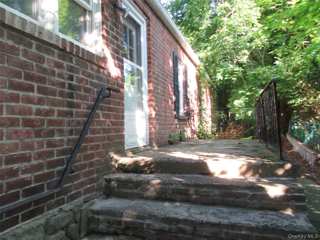 703 Little Britain Road New Windsor NY 12553