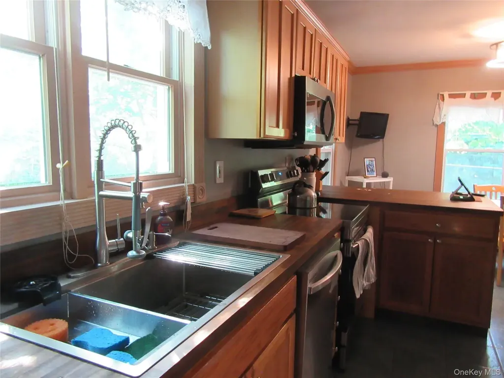 703 Little Britain Road New Windsor NY 12553