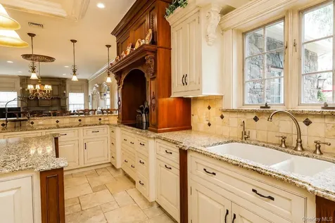 10 Sutherland Drive Highland Mills NY 10930
