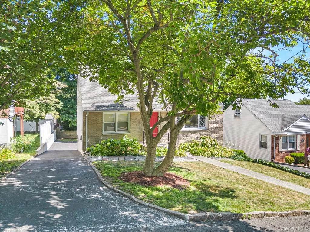 104 Lefferts Road Yonkers NY 10705