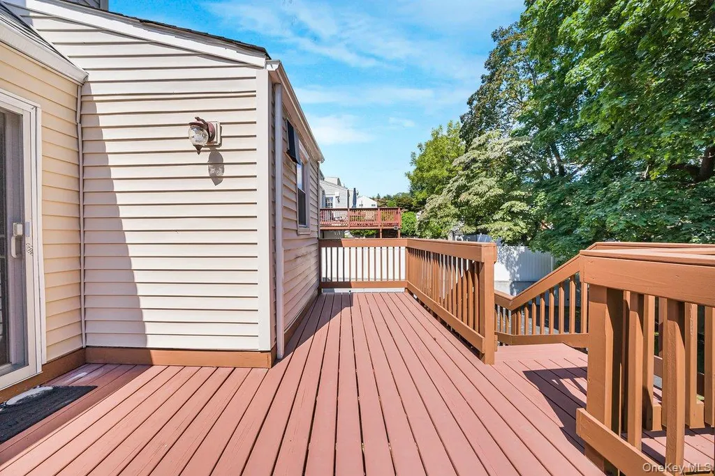 104 Lefferts Road Yonkers NY 10705
