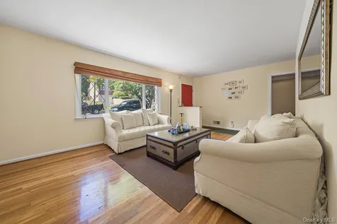 104 Lefferts Road Yonkers NY 10705