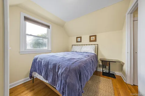 104 Lefferts Road Yonkers NY 10705