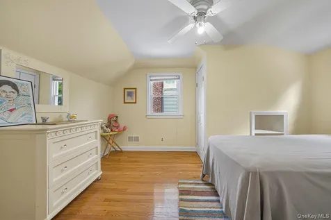 104 Lefferts Road Yonkers NY 10705