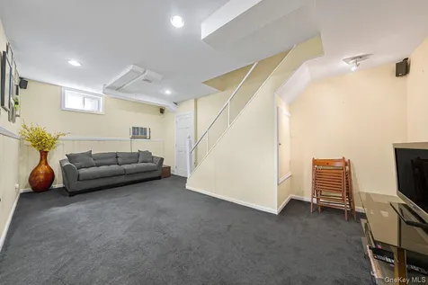 104 Lefferts Road Yonkers NY 10705