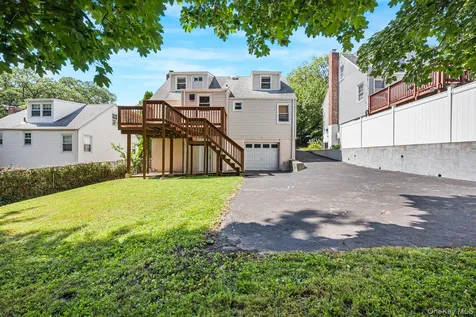 104 Lefferts Road Yonkers NY 10705
