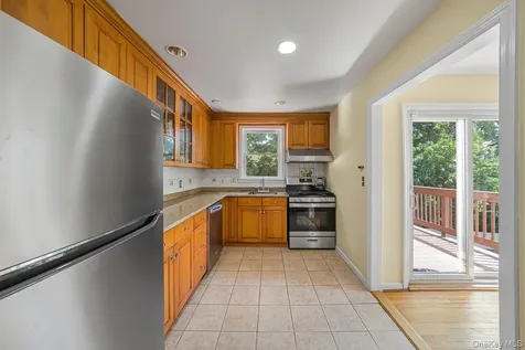 104 Lefferts Road Yonkers NY 10705