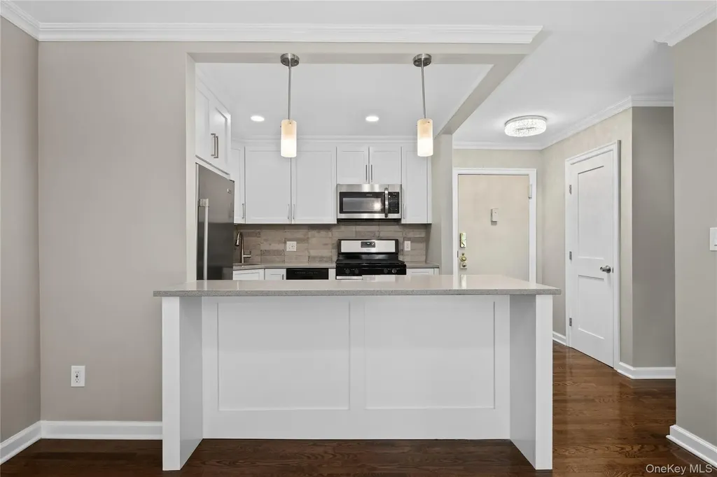 152 B N Broadway White Plains NY 10603