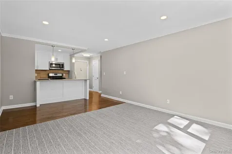 152 B N Broadway White Plains NY 10603