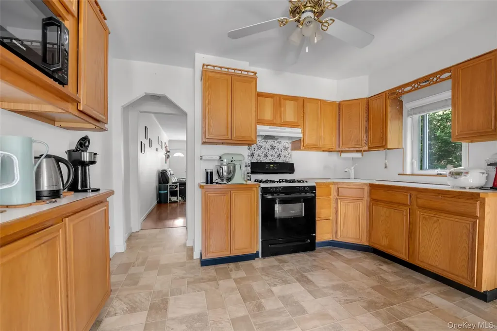 7221 66th Drive Middle Village NY 11379