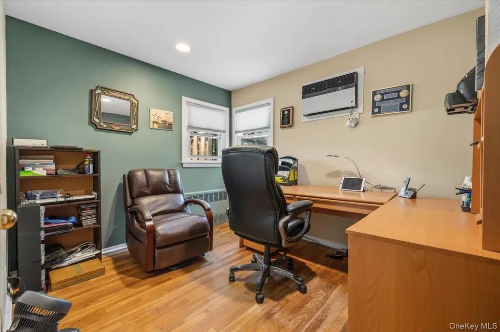 2565 Natta Boulevard Bellmore NY 11710