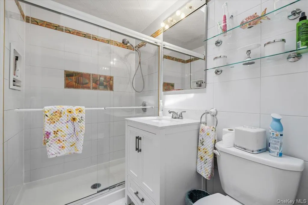 2565 Natta Boulevard Bellmore NY 11710