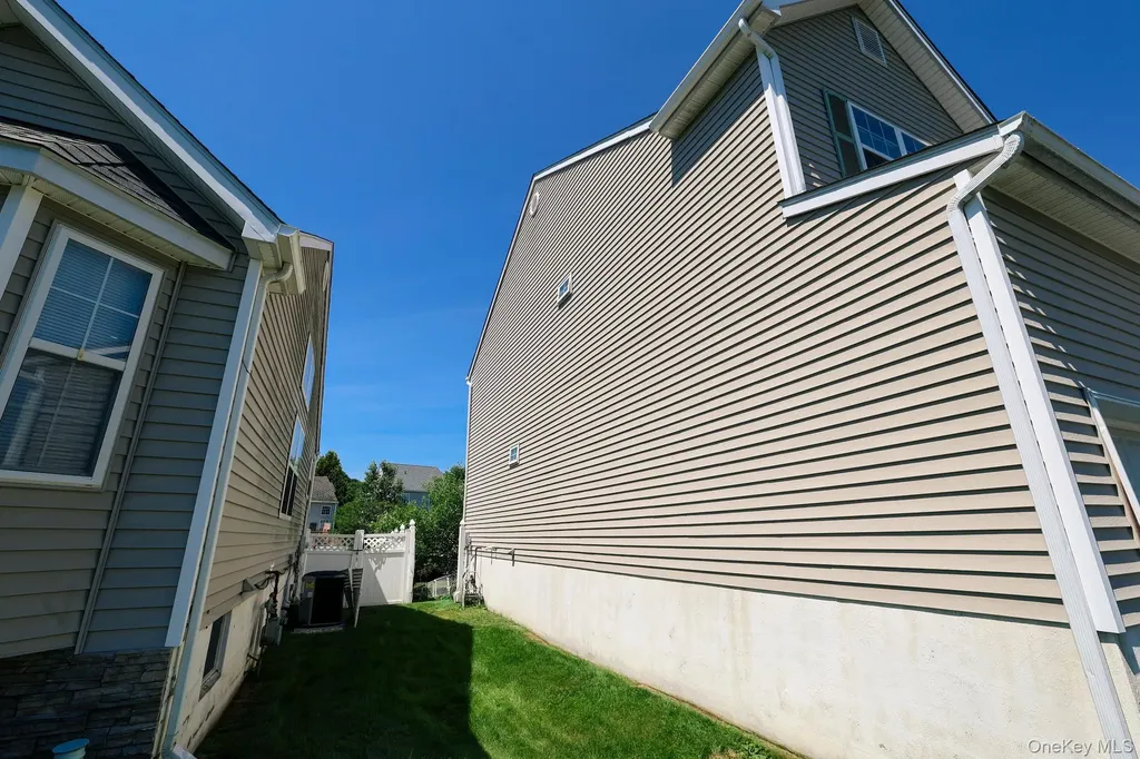16 Mclaughlin Way Washingtonville NY 10992