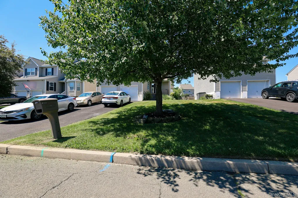 16 Mclaughlin Way Washingtonville NY 10992