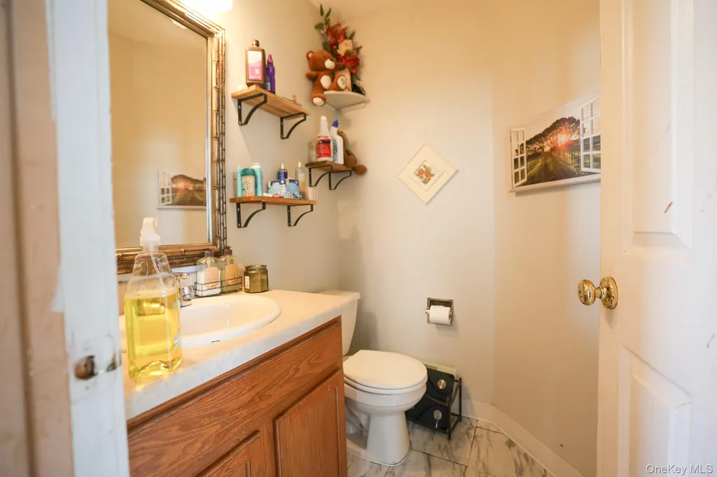 16 Mclaughlin Way Washingtonville NY 10992