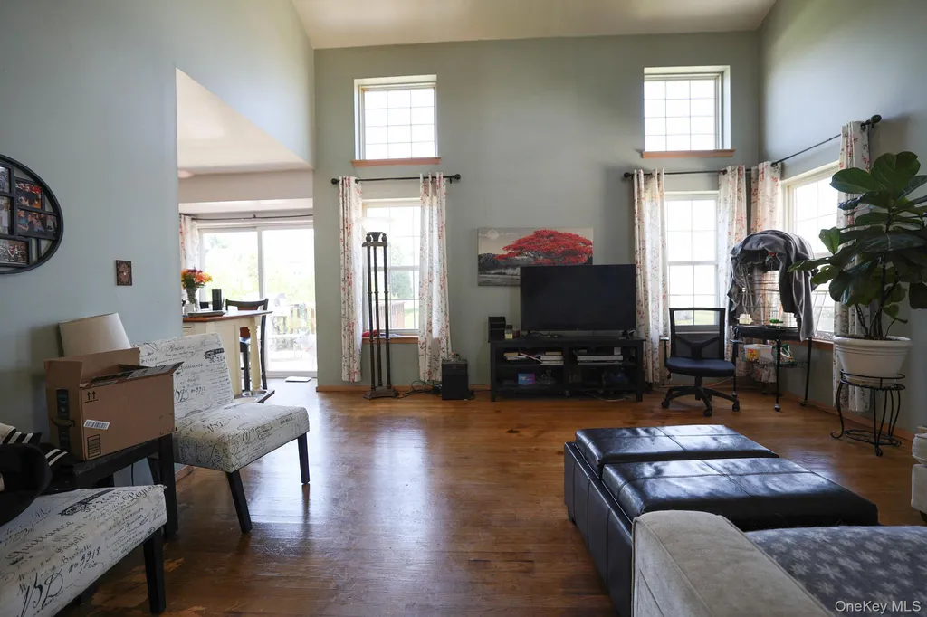 16 Mclaughlin Way Washingtonville NY 10992