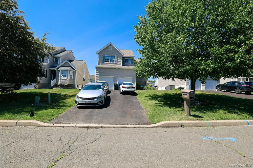 16 Mclaughlin Way Washingtonville NY 10992