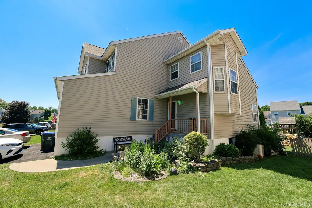 16 Mclaughlin Way Washingtonville NY 10992