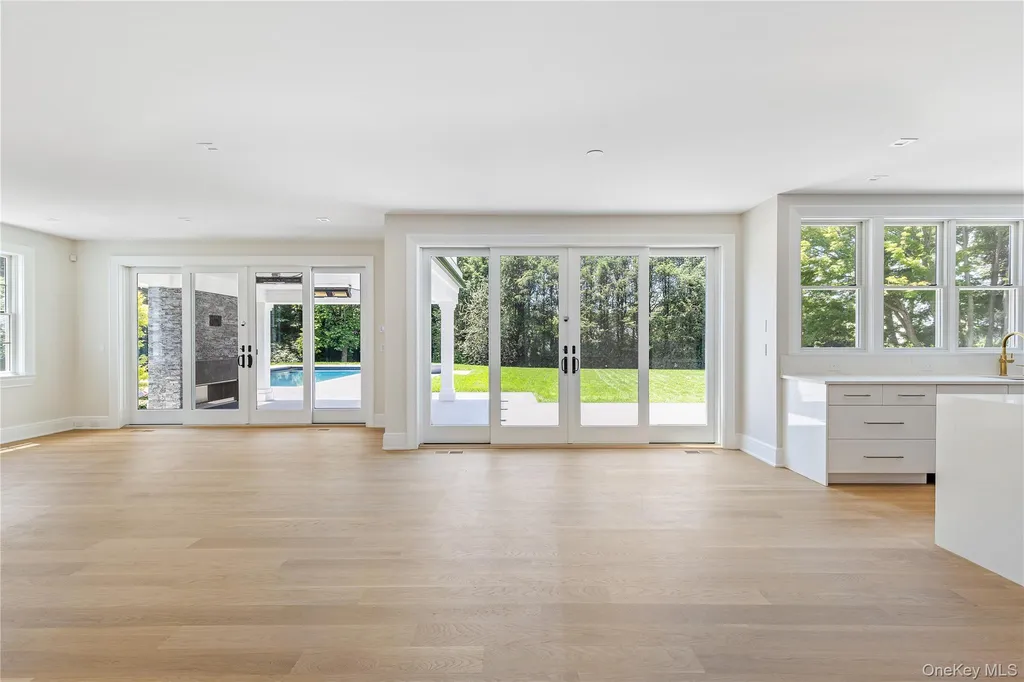 42 Mamaroneck Road Scarsdale NY 10583
