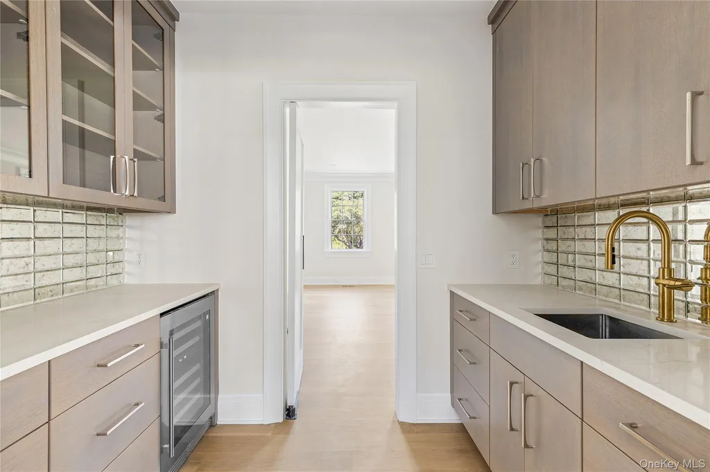 42 Mamaroneck Road Scarsdale NY 10583