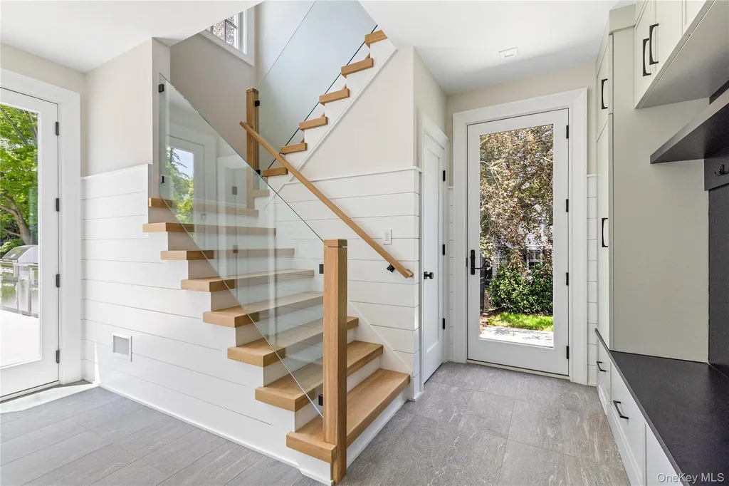 42 Mamaroneck Road Scarsdale NY 10583
