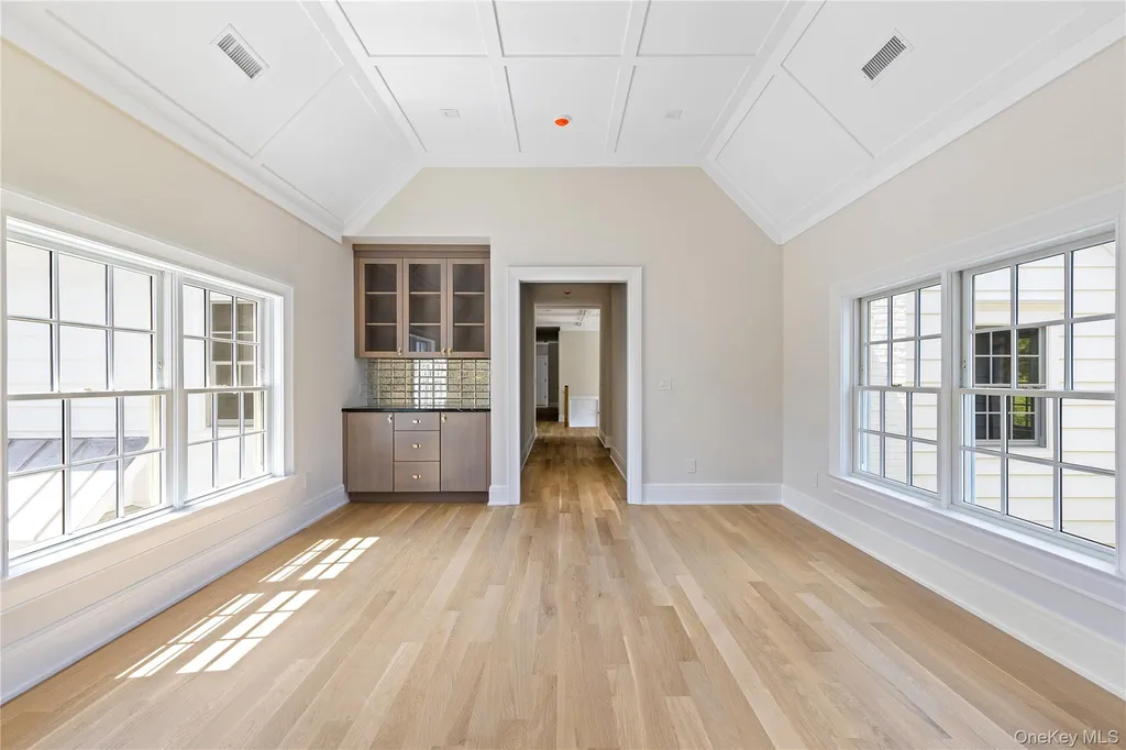 42 Mamaroneck Road Scarsdale NY 10583