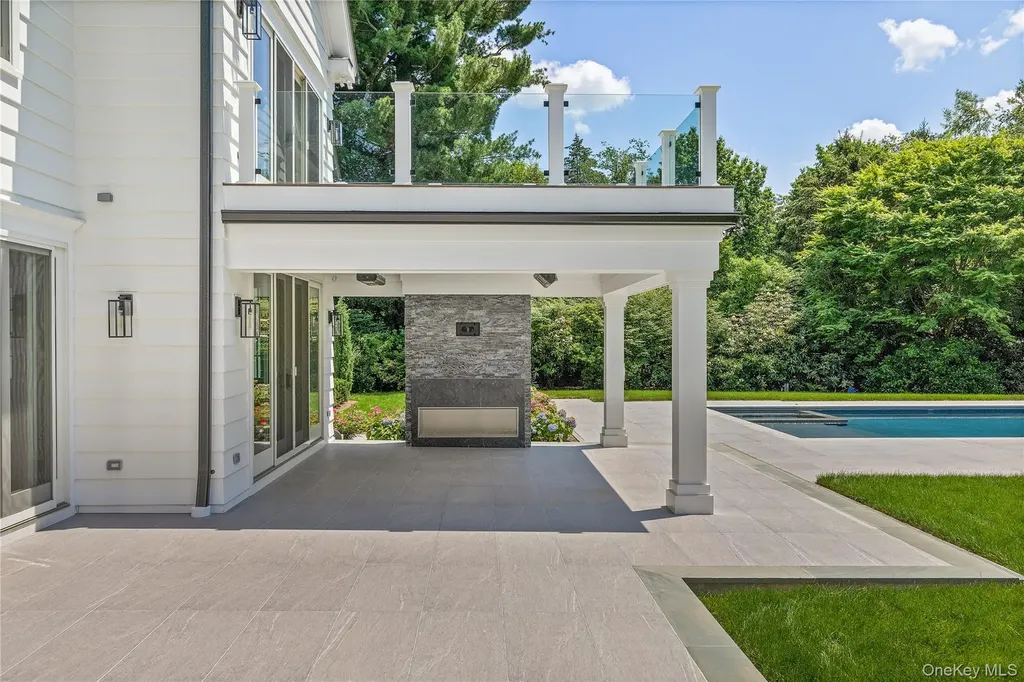 42 Mamaroneck Road Scarsdale NY 10583