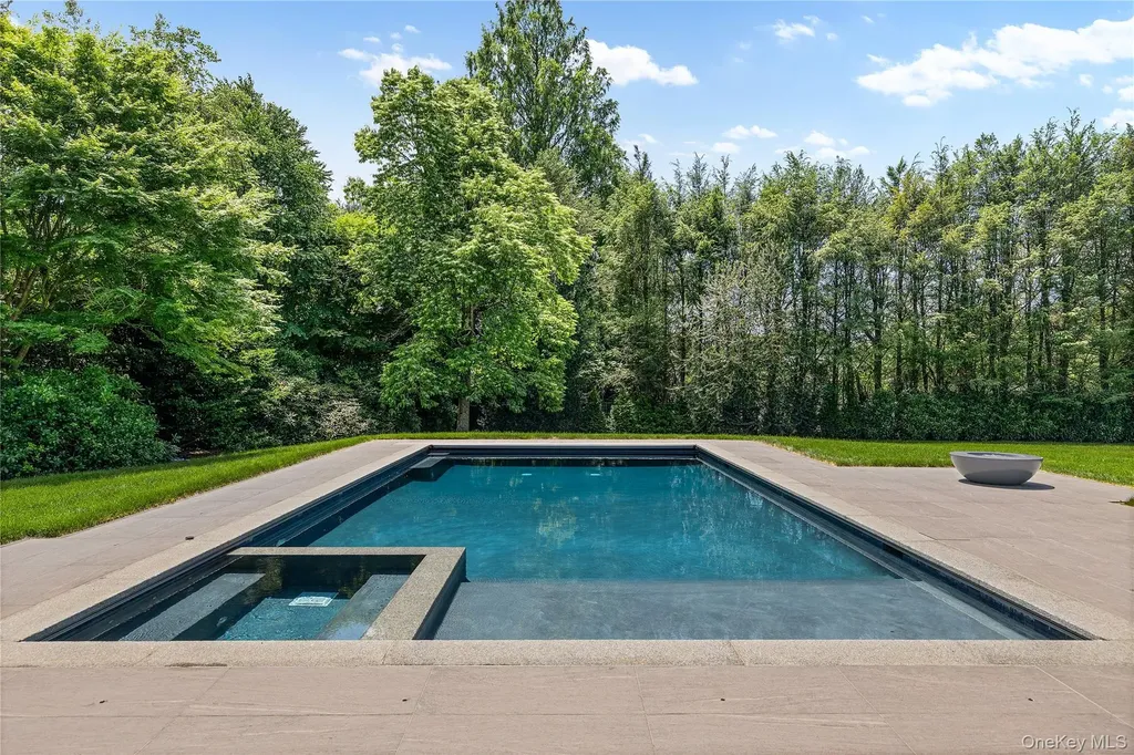 42 Mamaroneck Road Scarsdale NY 10583