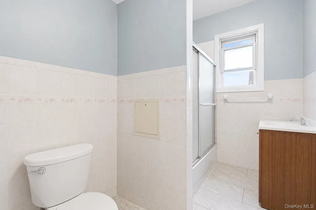 22 Kendig Place Hempstead NY 11550