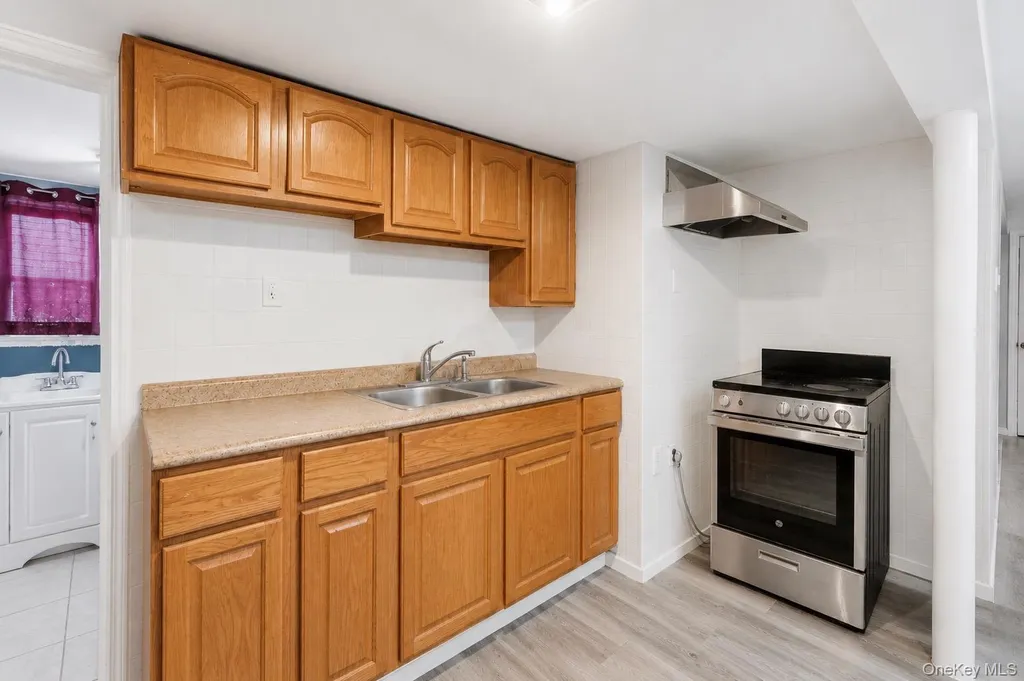 22 Kendig Place Hempstead NY 11550