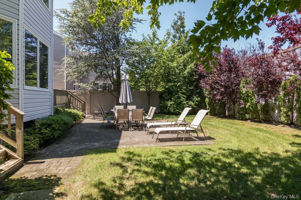 3125 Enos Street Bellmore NY 11710