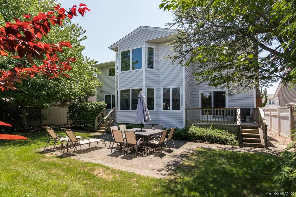 3125 Enos Street Bellmore NY 11710