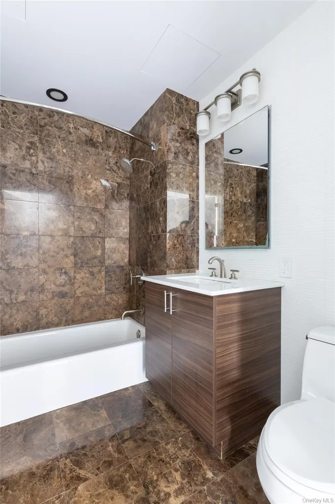 10820 71st Avenue Forest Hills NY 11375