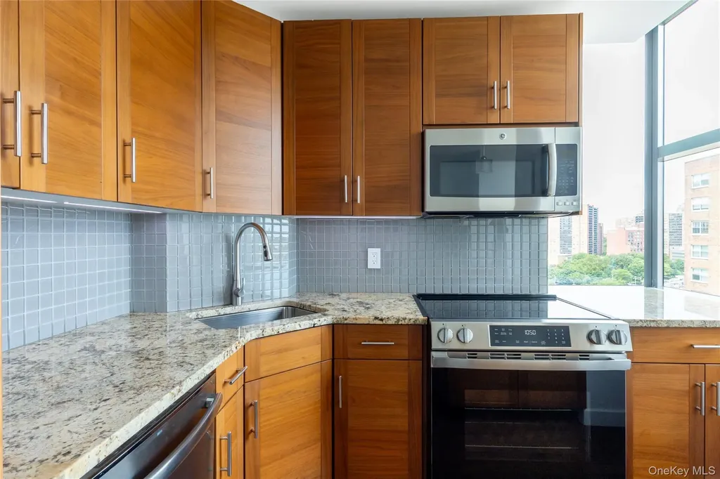 10820 71st Avenue Forest Hills NY 11375