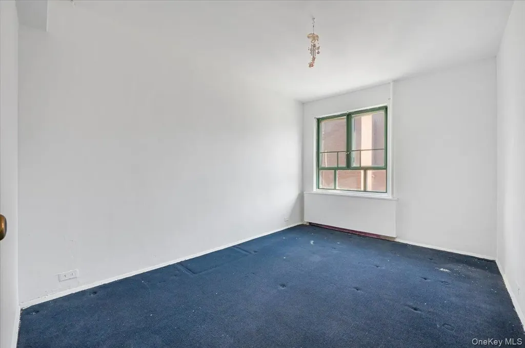 1700 Metropolitan Avenue Bronx NY 10462