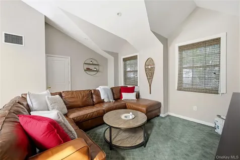 29 Winterberry Lane Briarcliff Manor NY 10510