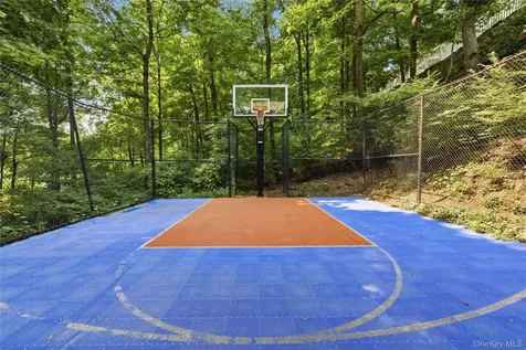 29 Winterberry Lane Briarcliff Manor NY 10510