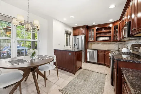 29 Winterberry Lane Briarcliff Manor NY 10510