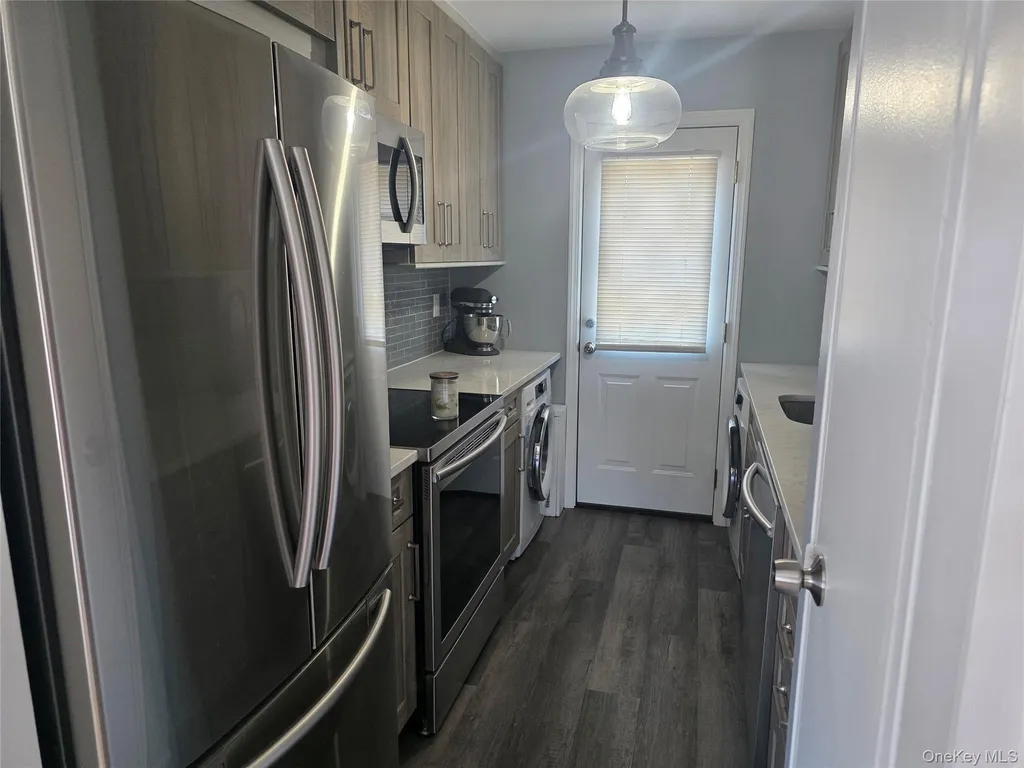 67 Farber Drive West Babylon NY 11704