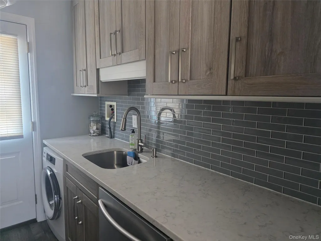 67 Farber Drive West Babylon NY 11704