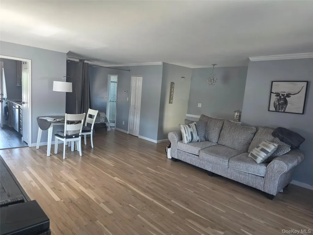 67 Farber Drive West Babylon NY 11704
