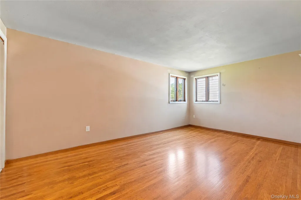 23 3rd Avenue Farmingdale NY 11735